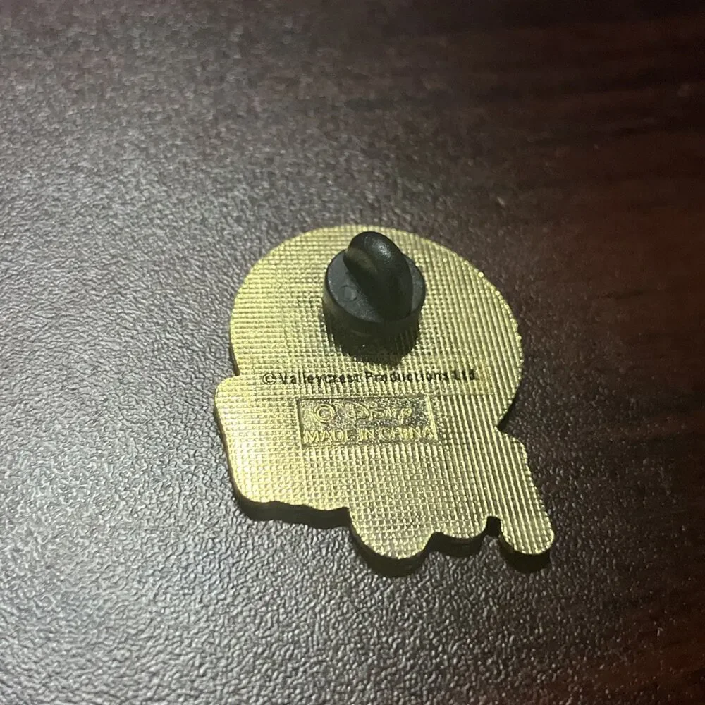 Disney Who Wants To Be A Millionaire‎ “Play It!” Lapel Hat Pin
